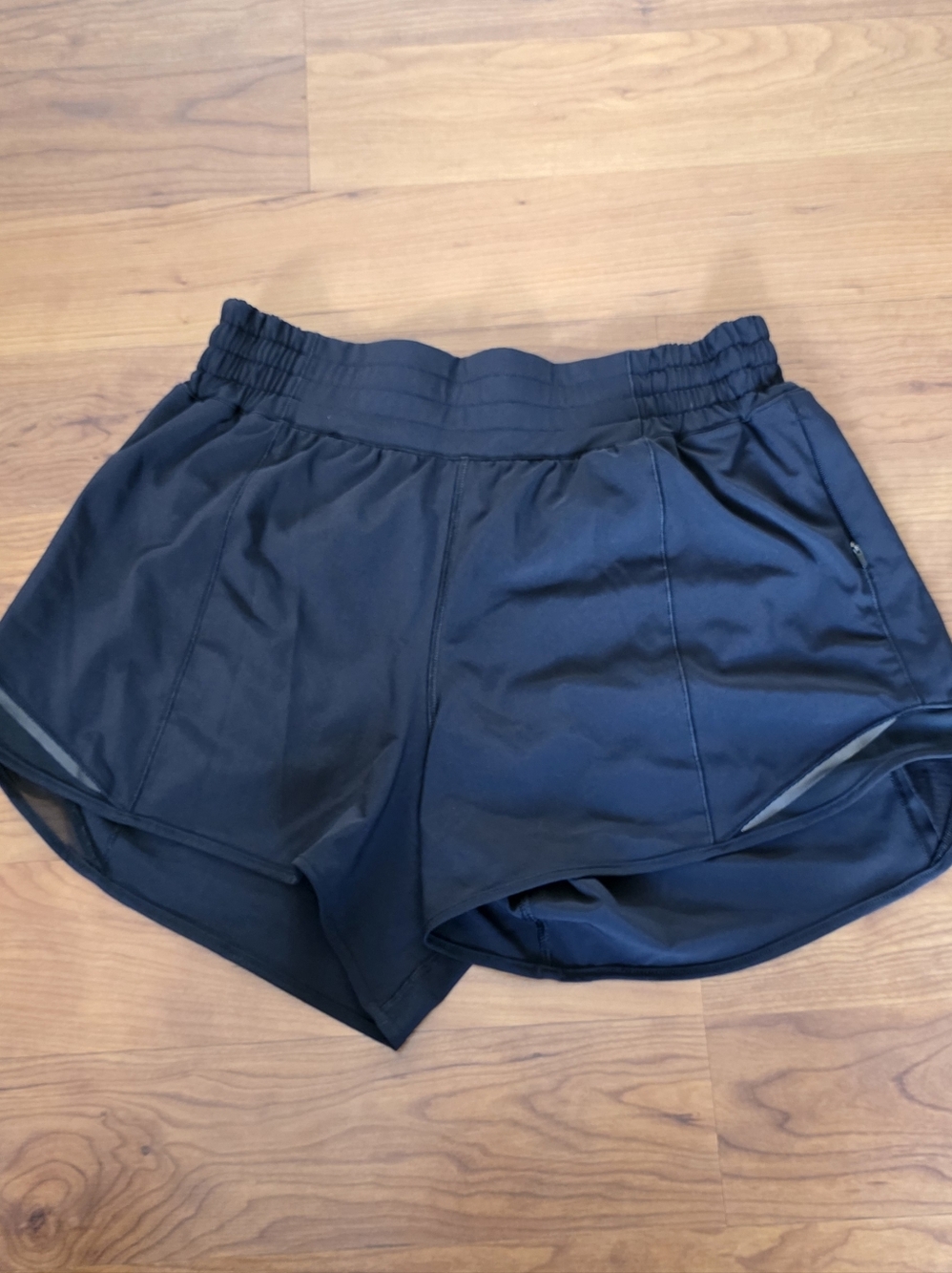 lululemon Hotty Hot Black Shorts Sz 8